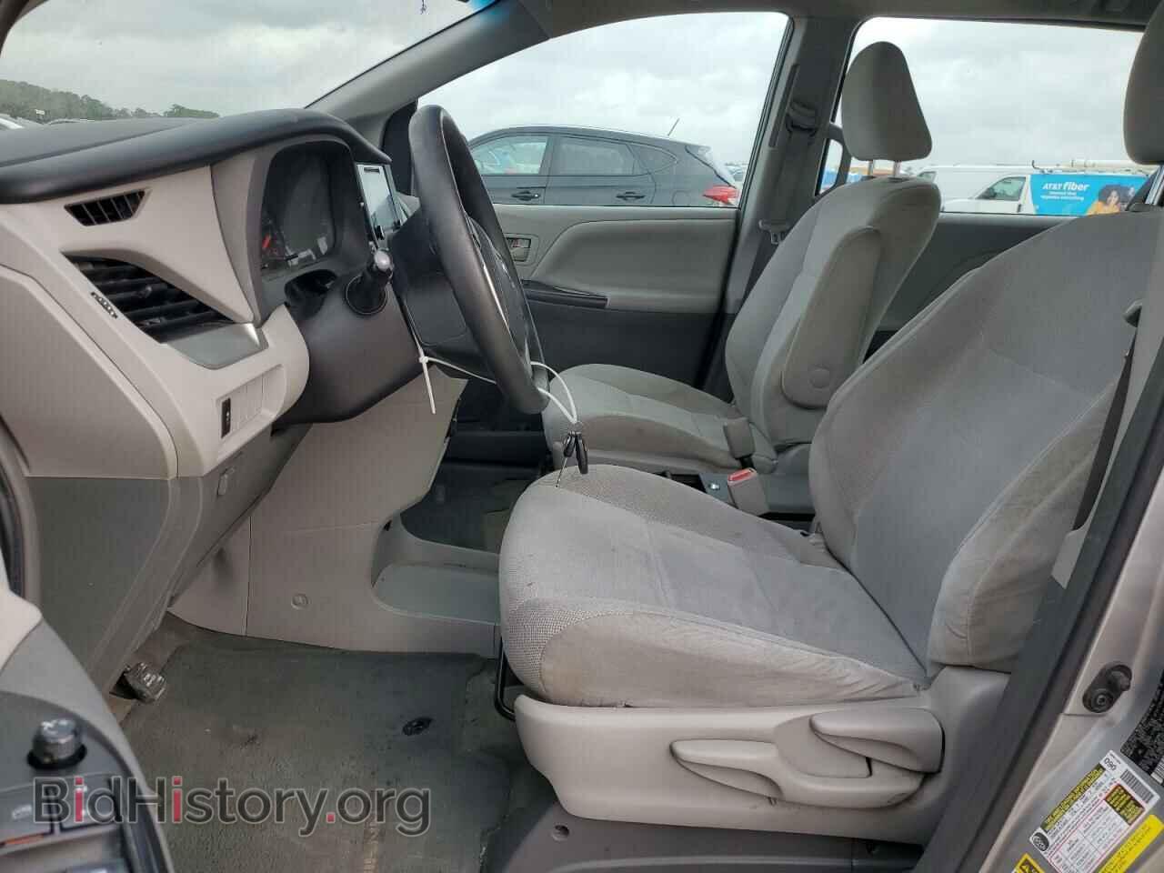 2017 TOYOTA All Models - VIN: 5TDZZ3DC5HS890135 - Фото 7
