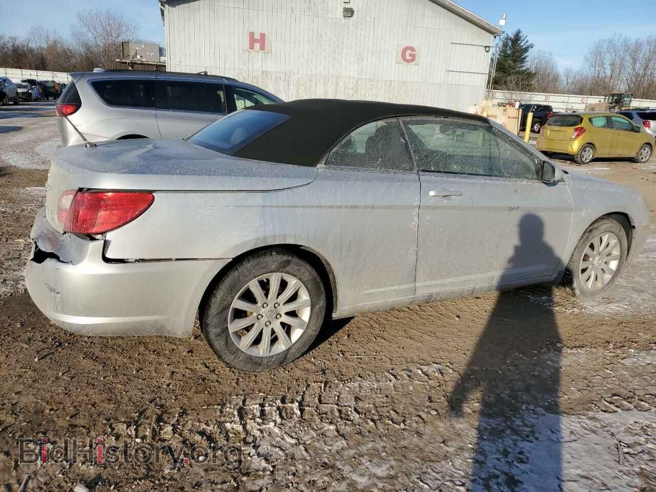 2010 CHRYSLER SEBRING - VIN: 1C3BC5ED5AN172204 - Фото 3