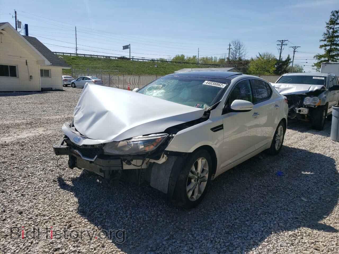 2011 KIA OPTIMA - VIN: KNAGN4A70B5059992 - Фото 2