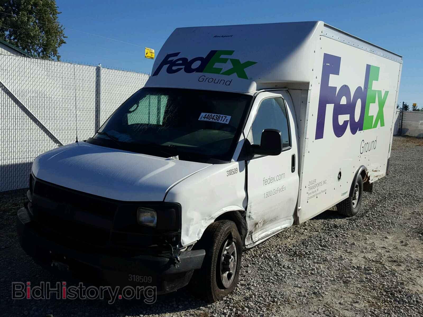 2015 CHEVROLET EXPRESS - VIN: 1GB0G3CF9F1123686 - Фото 2