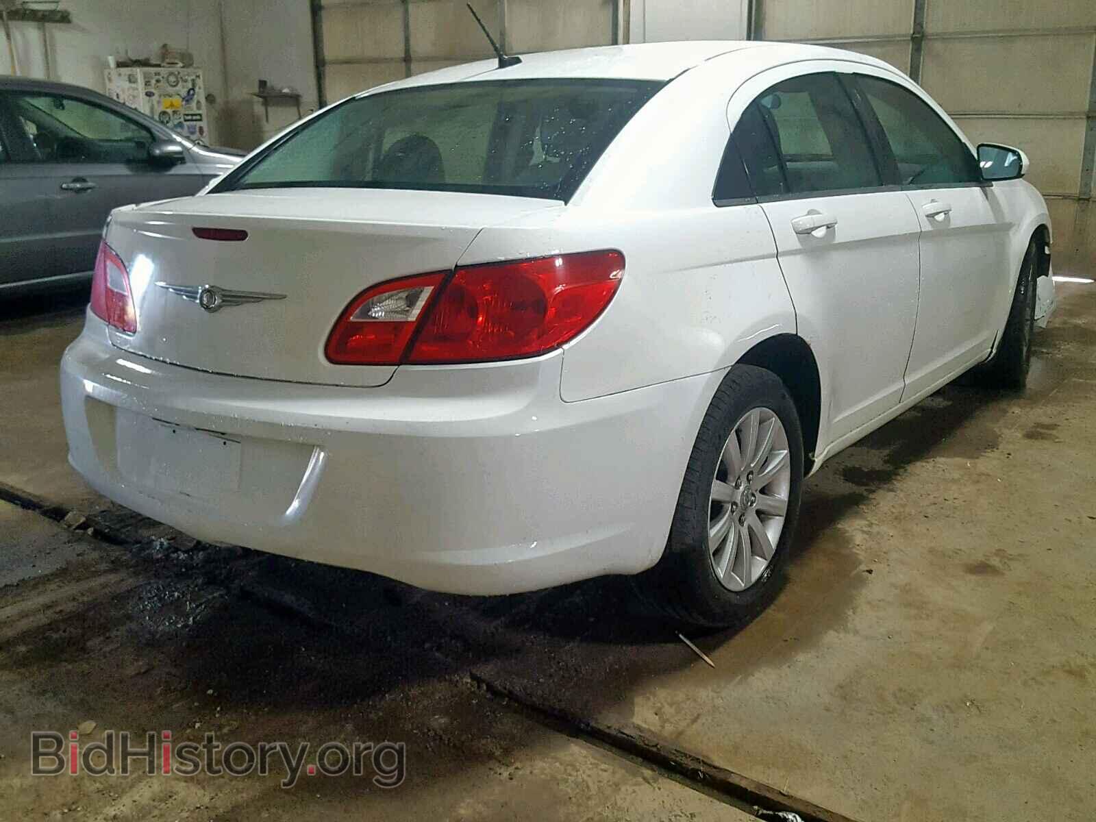 2010 CHRYSLER SEBRING - VIN: 1C3CC5FB4AN180716 - Фото 4