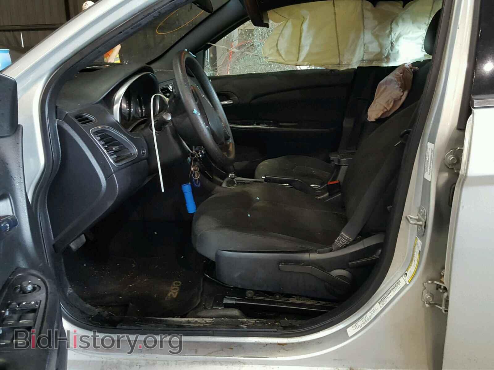 2012 CHRYSLER 200 - VIN: 1C3CCBAB5CN100395 - Photo 5