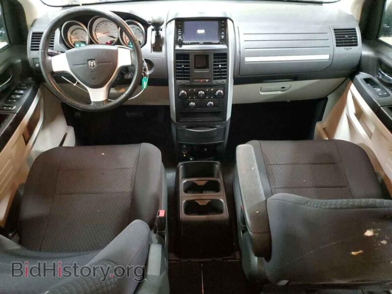 2010 Dodge CARAVAN (VIN 2D4RN3D17AR418420) — фото 8 из 13