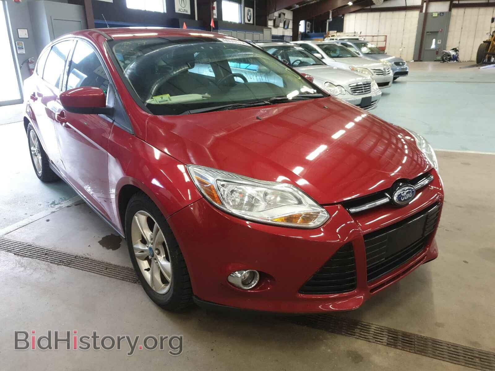 Photo 1FAHP3K24CL264667 - FORD FOCUS 2012