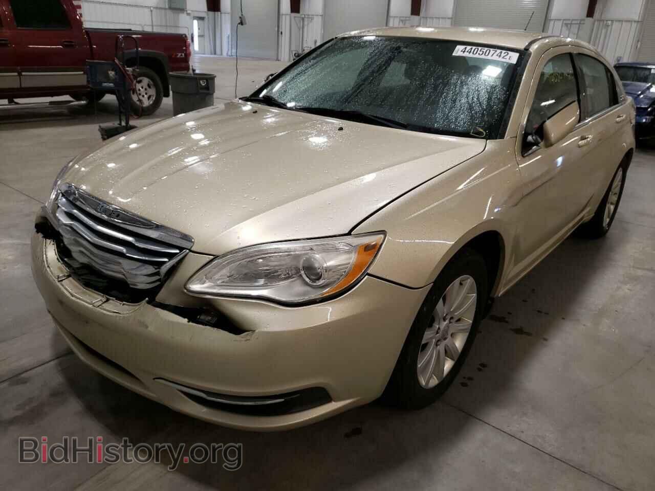 2011 CHRYSLER 200 - VIN: 1C3BC1FB6BN501211 - Фото 2