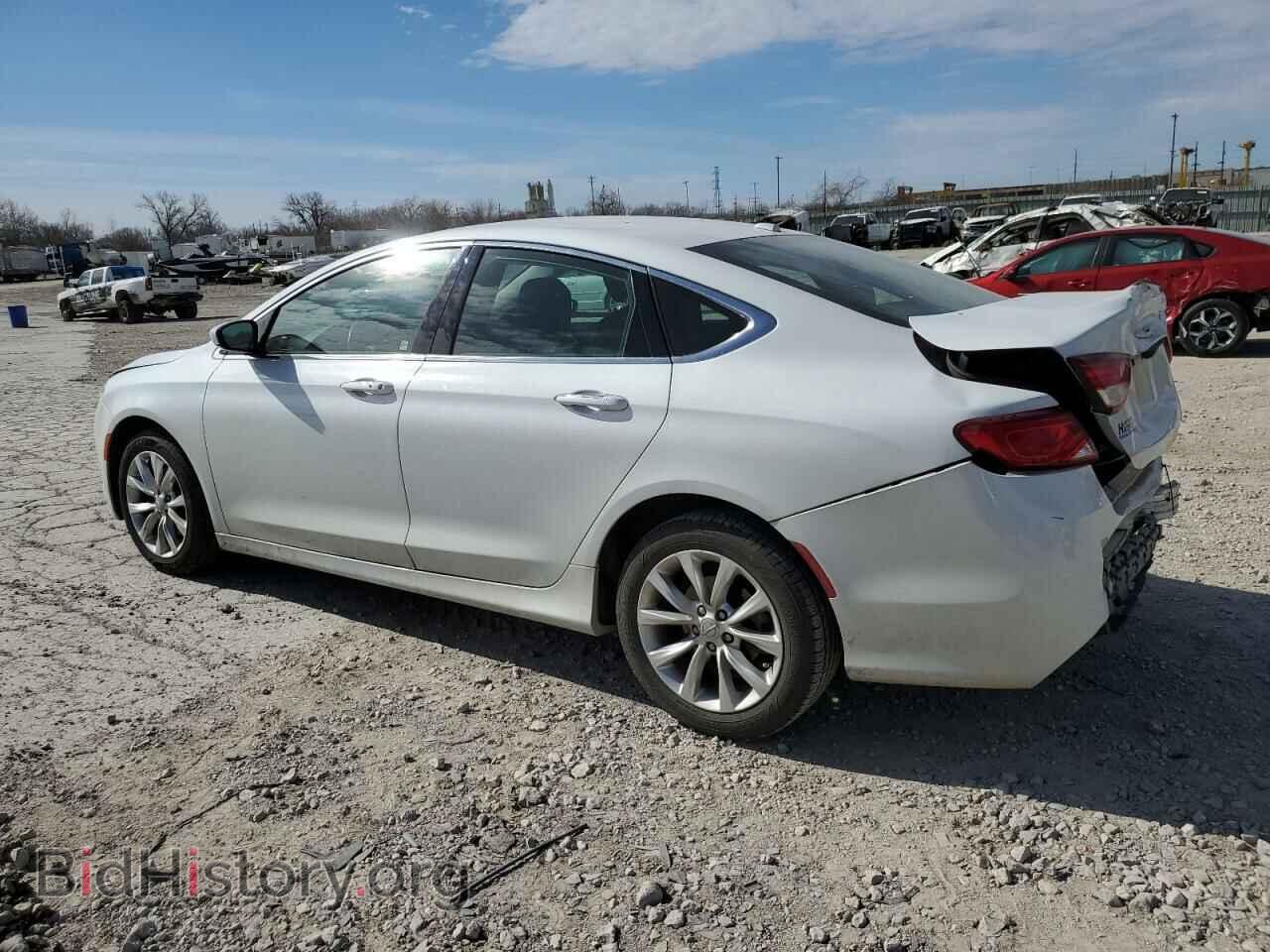 2015 CHRYSLER 200 - VIN: 1C3CCCCB3FN592643 - Фото 2
