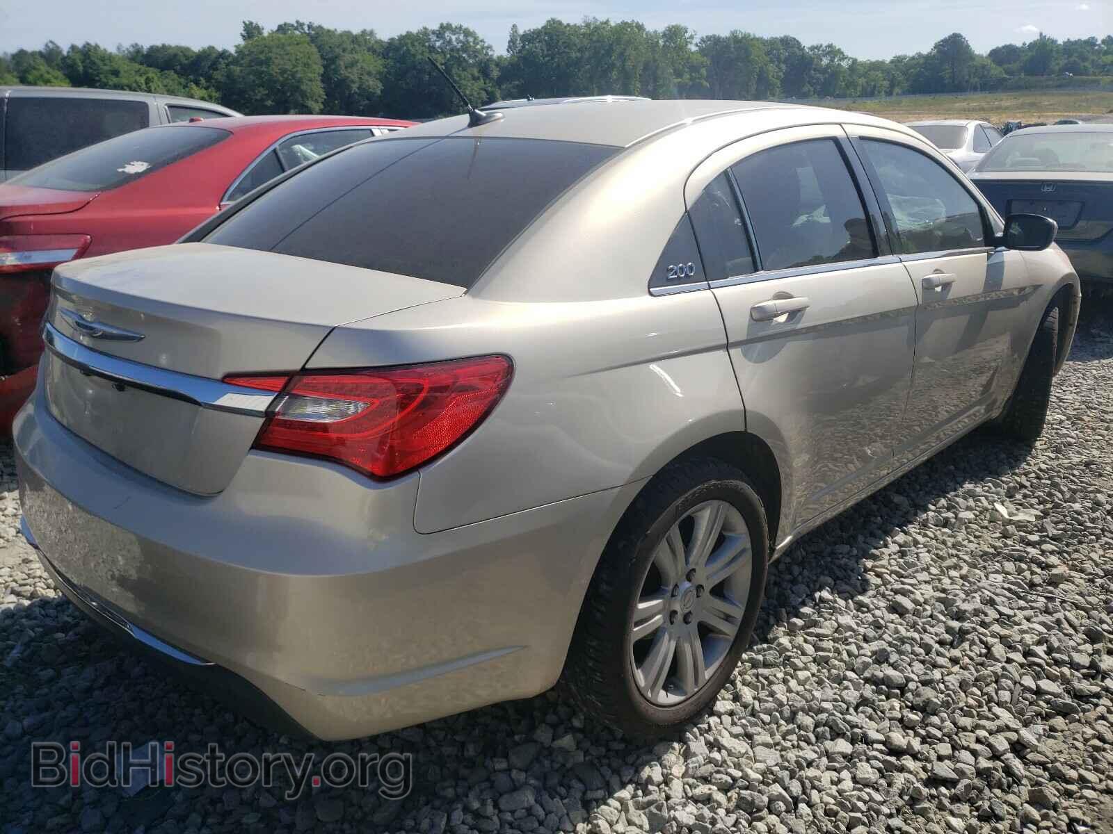 2013 CHRYSLER 200 - VIN: 1C3CCBAB9DN735704 - Photo 4