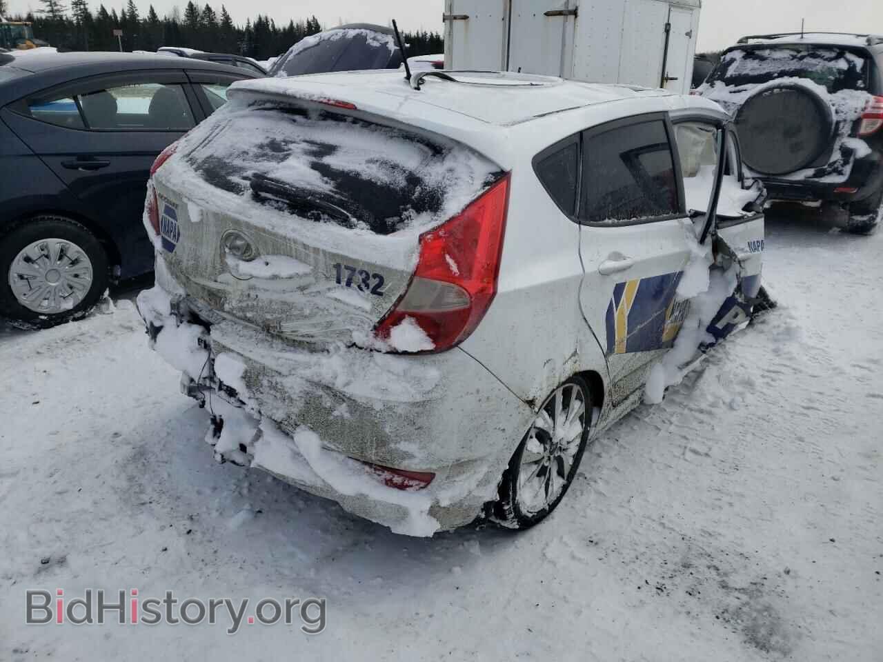 2017 HYUNDAI ACCENT - VIN: KMHCT5AE3HU330064 - Фото 3
