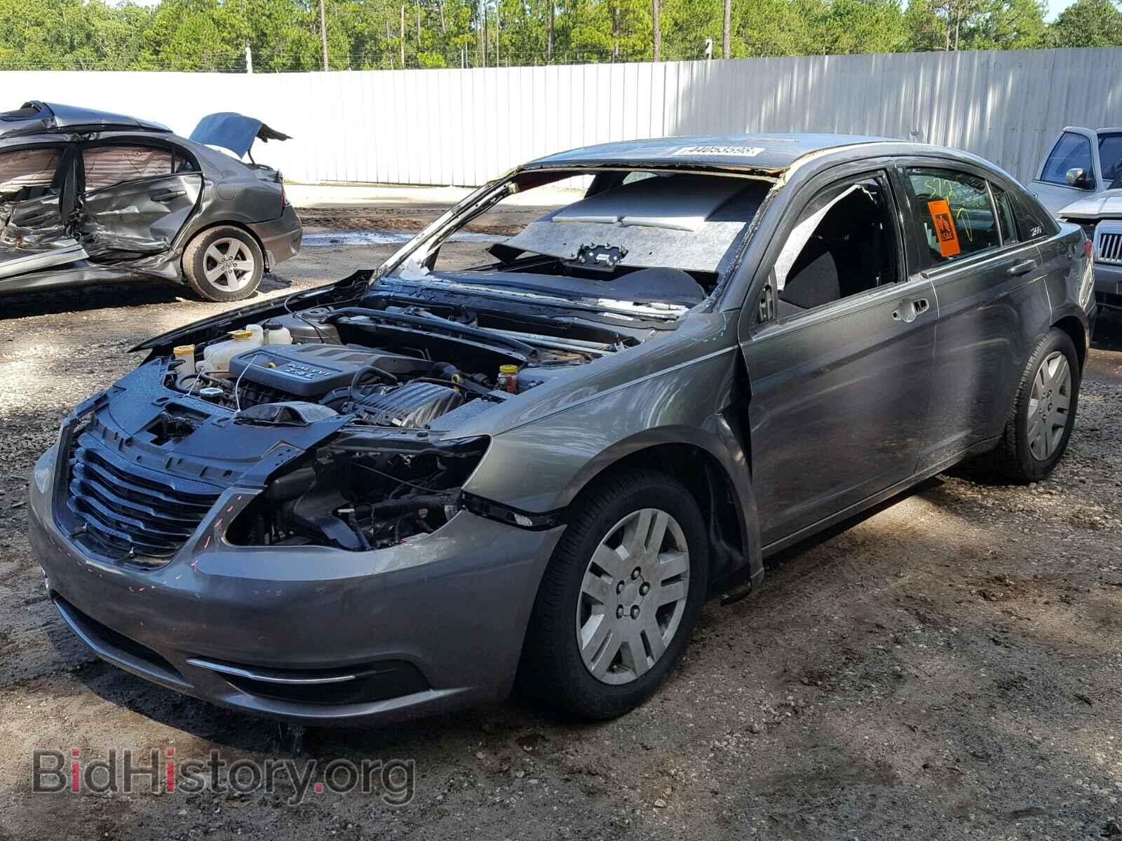2013 CHRYSLER 200 - VIN: 1C3CCBAB9DN735055 - Photo 2