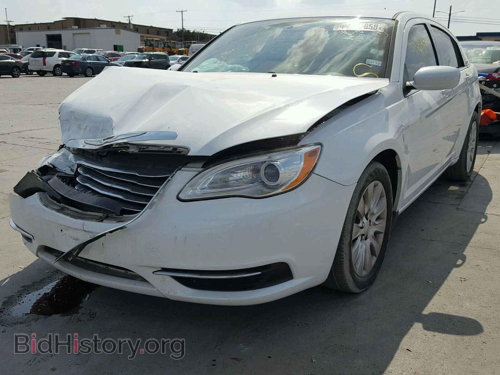 2013 CHRYSLER 200 - VIN: 1C3CCBAG4DN743169 - Фото 2