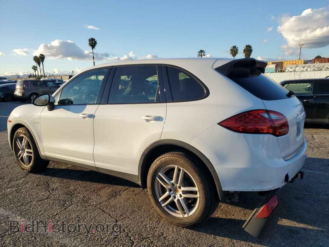 2013 PORSCHE CAYENNE - VIN: WP1AF2A27DLA22272 - Photo 2