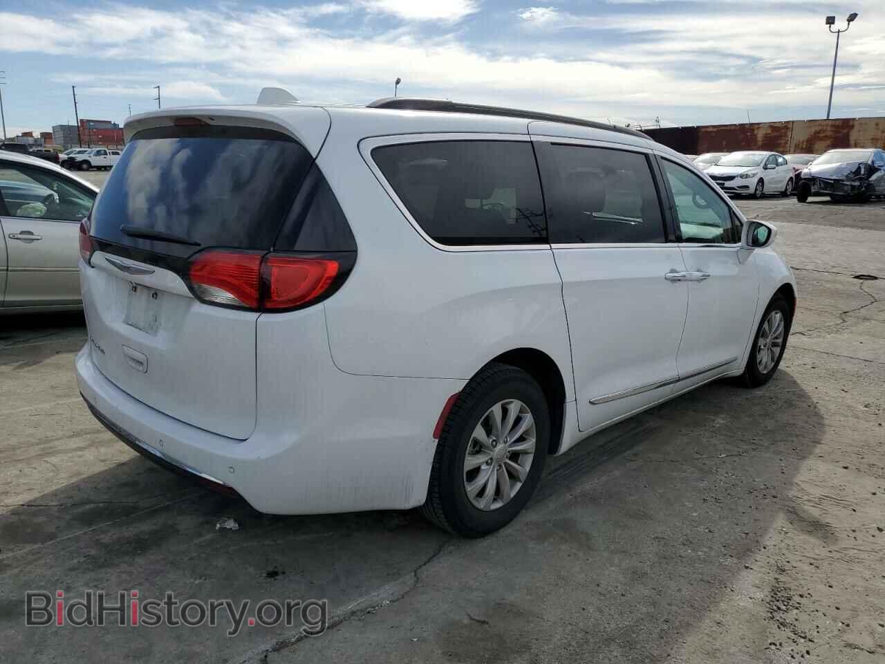 2017 CHRYSLER PACIFICA - VIN: 2C4RC1BG3HR534965 - Фото 3