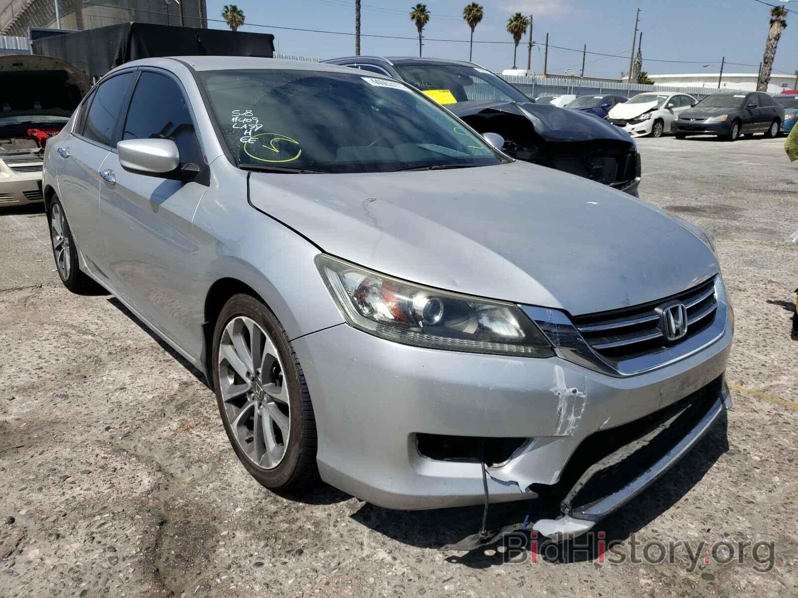 Photo 1HGCR2F56DA218415 - HONDA ACCORD 2013