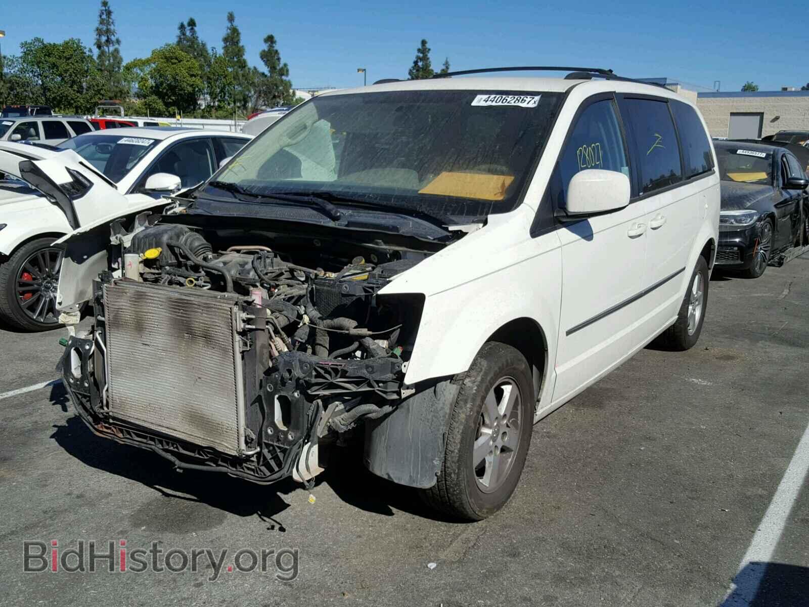 2010 DODGE CARAVAN - VIN: 2D4RN5D13AR229744 - Фото 2
