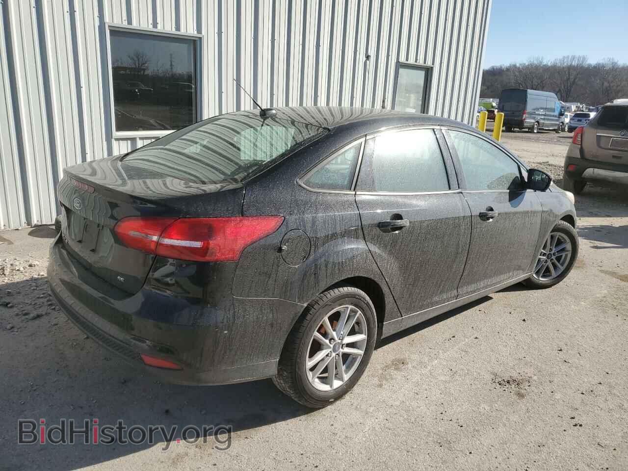2017 FORD FOCUS - VIN: 1FADP3F23HL244832 - Фото 3