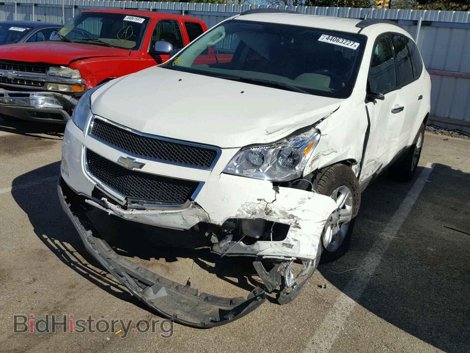 2012 CHEVROLET TRAVERSE - VIN: 1GNKRFED4CJ113615 - Фото 2