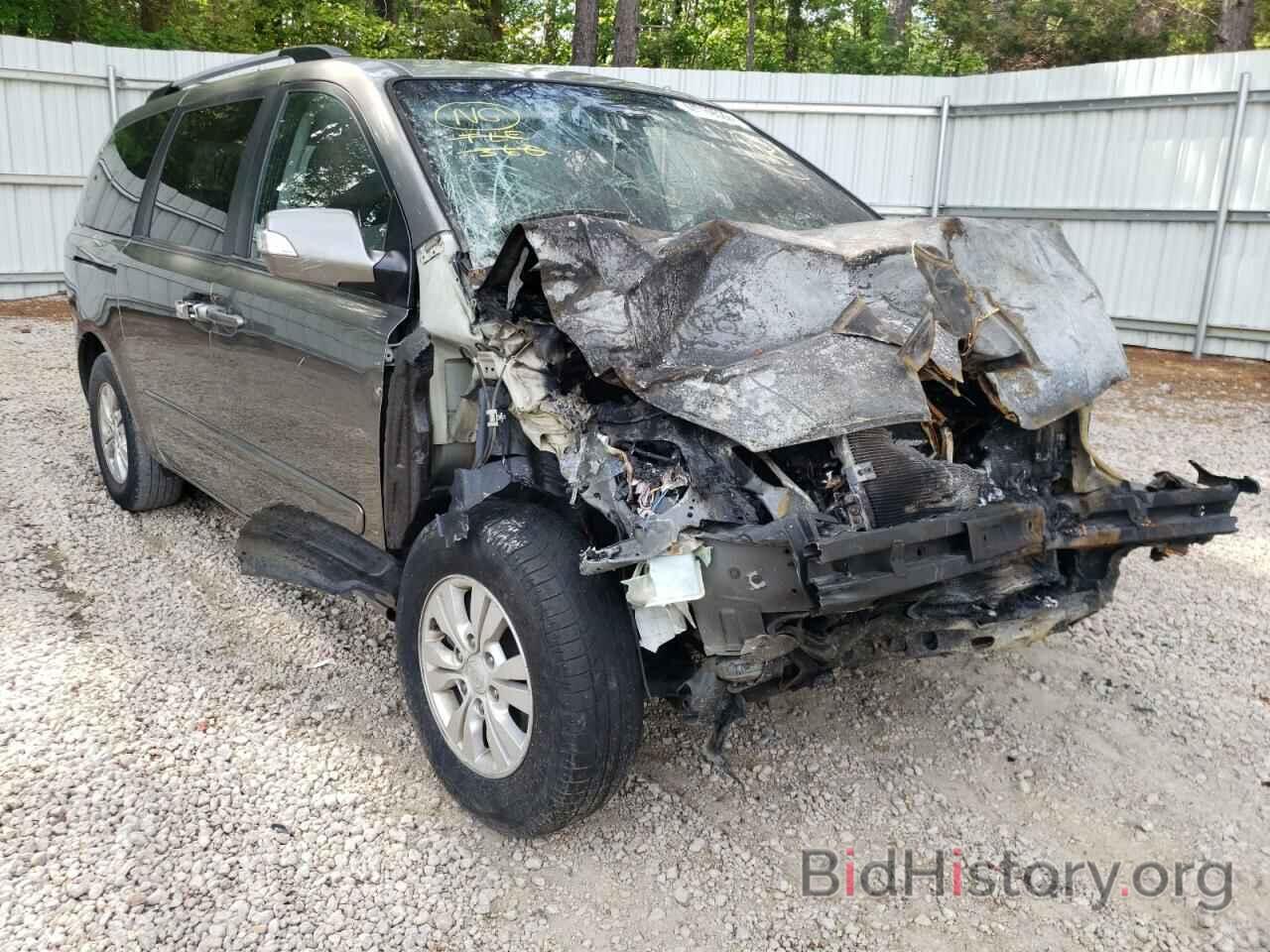 Photo KNDMG4C71B6392922 - KIA SEDONA 2011