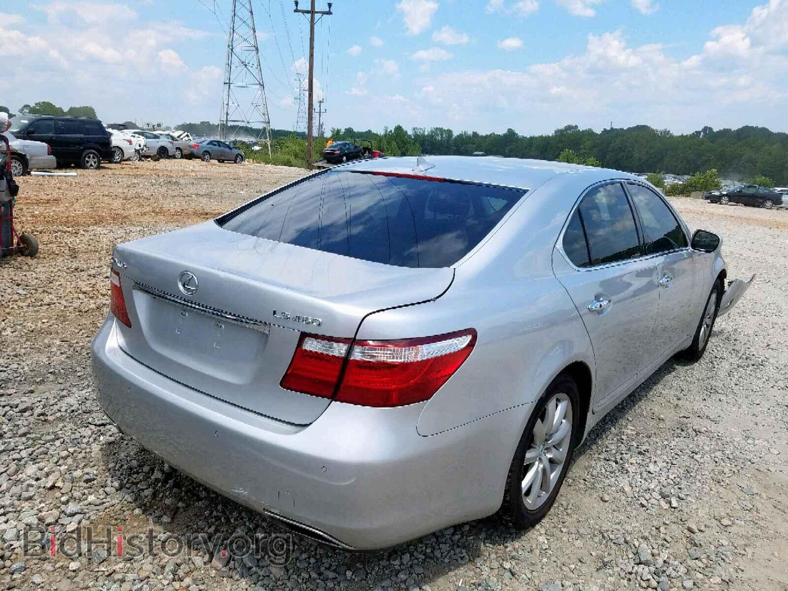 2007 LEXUS LS460 - VIN: JTHBL46F375050762 - Photo 4