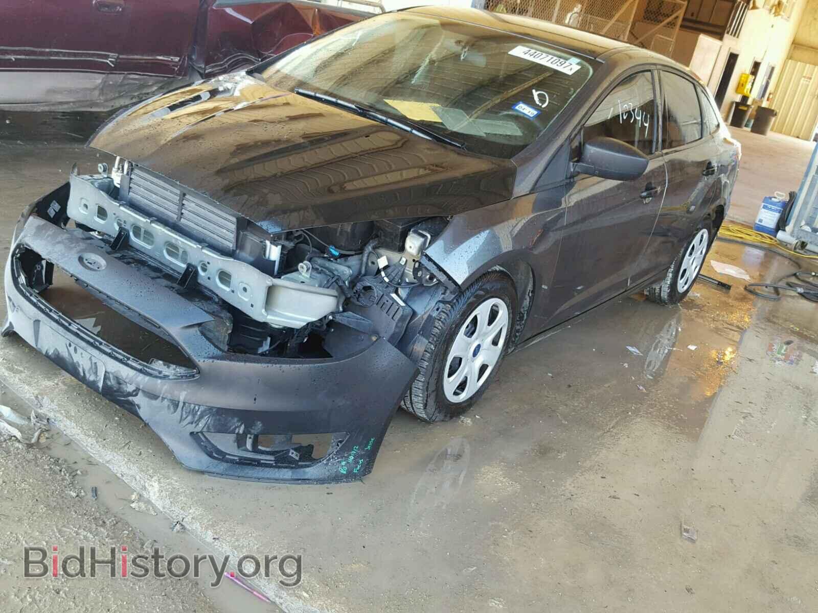 2017 FORD FOCUS - VIN: 1FADP3E26HL235477 - Фото 2