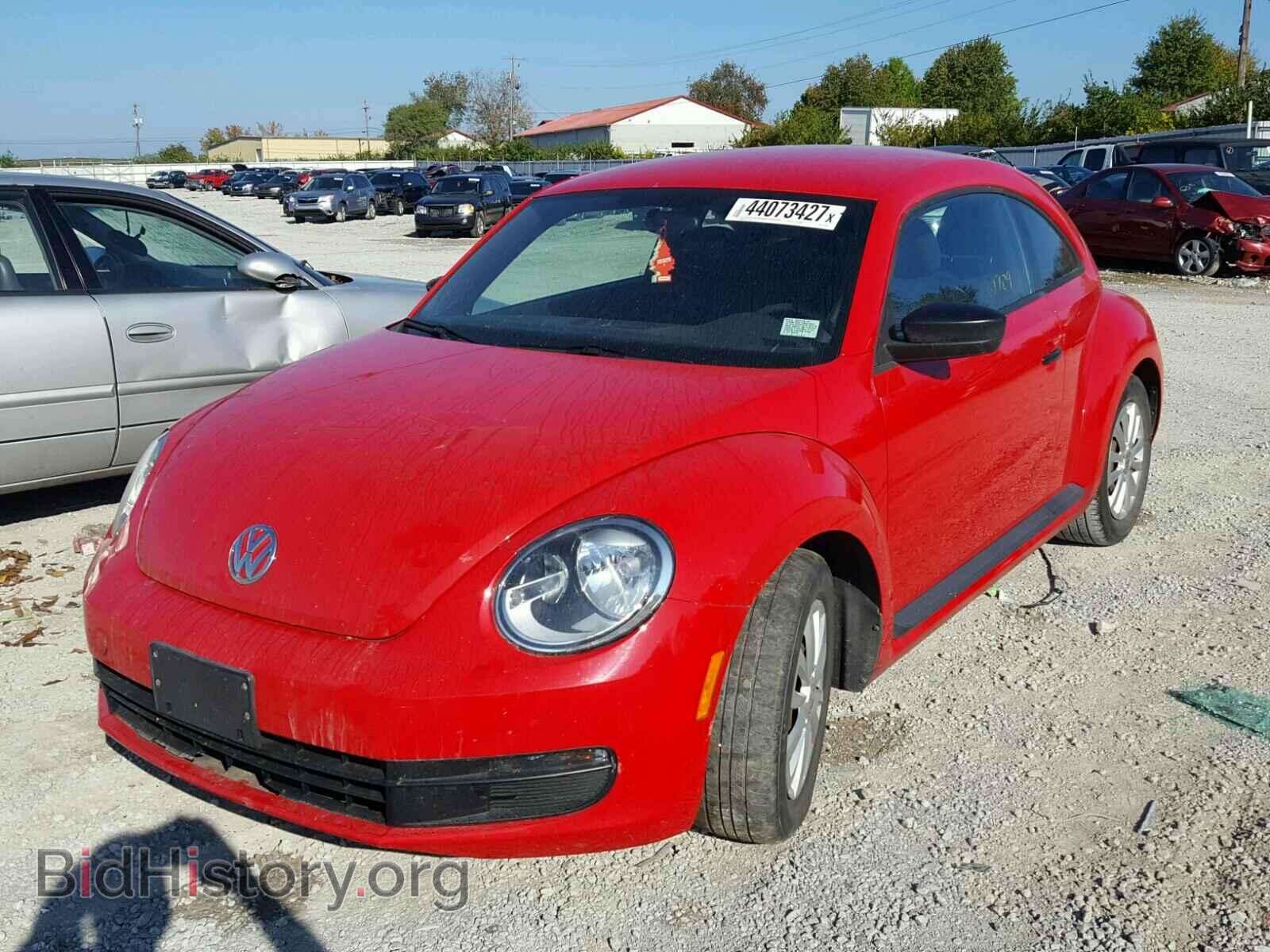 2012 VOLKSWAGEN BEETLE - VIN: 3VWFP7AT3CM616748 - Фото 2