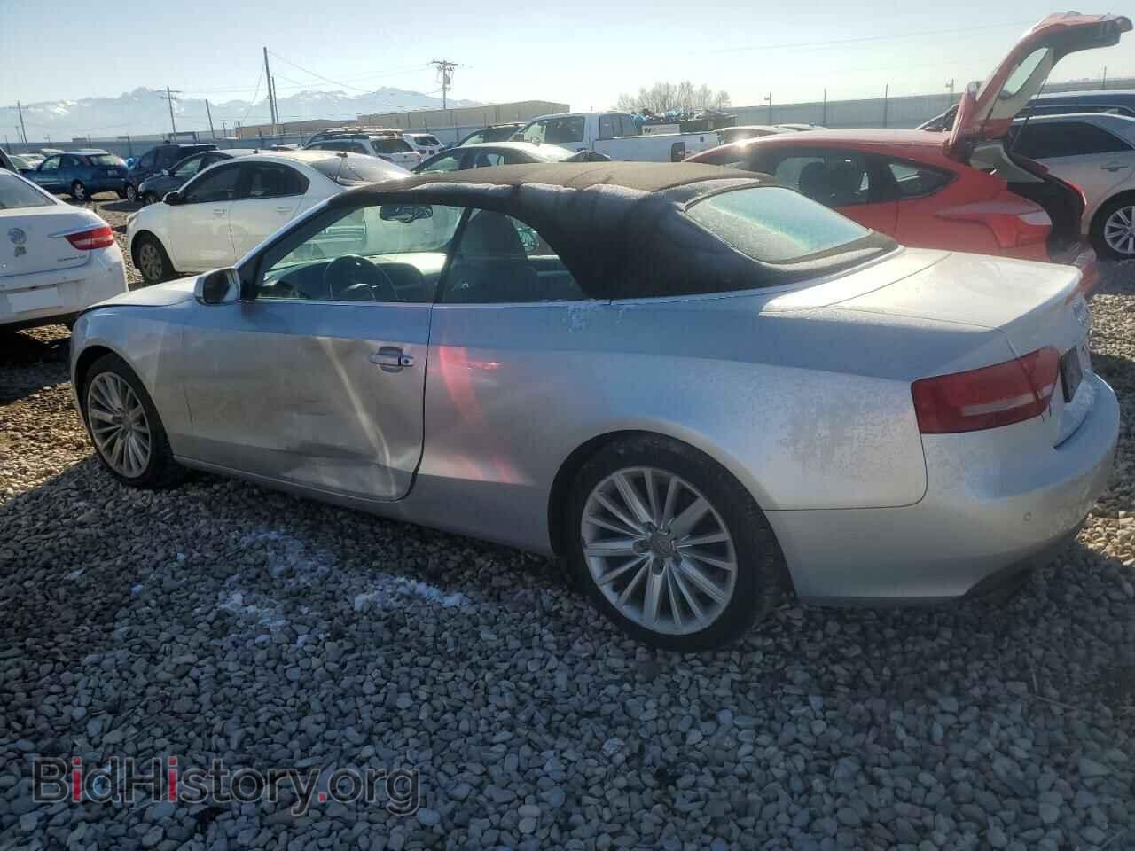 2011 AUDI A5 - VIN: WAULFAFH6BN014809 - Photo 2