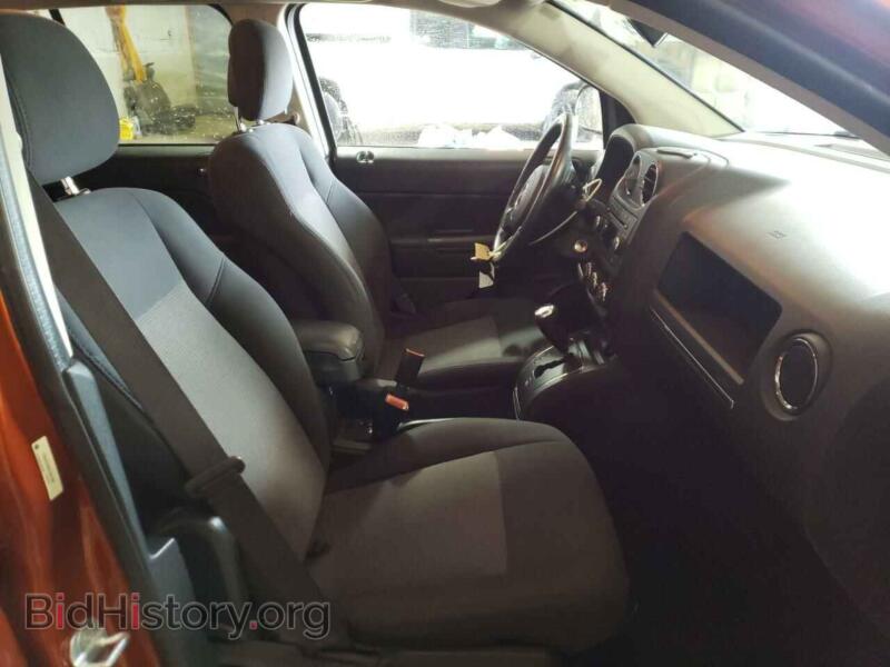 2012 Jeep COMPASS (VIN 1C4NJDEB6CD567606) — photo 5 of 10
