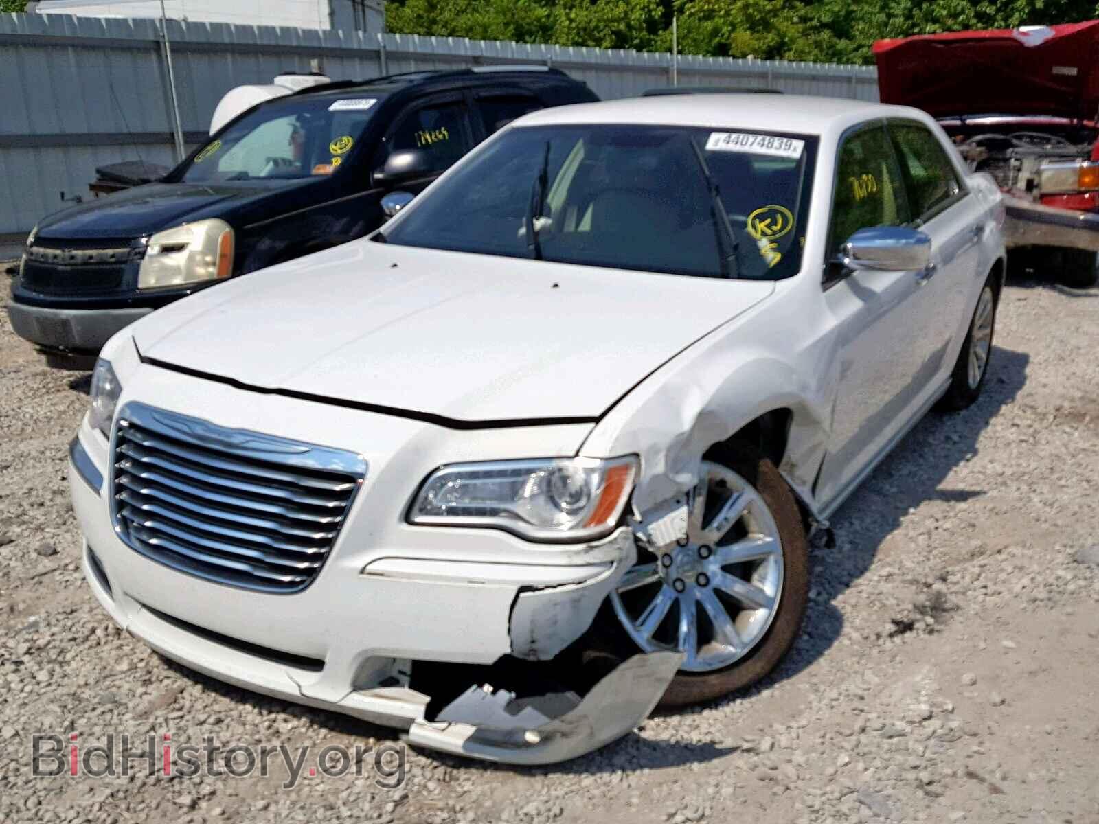 2012 CHRYSLER 300 - VIN: 2C3CCACG2CH249410 - Фото 2