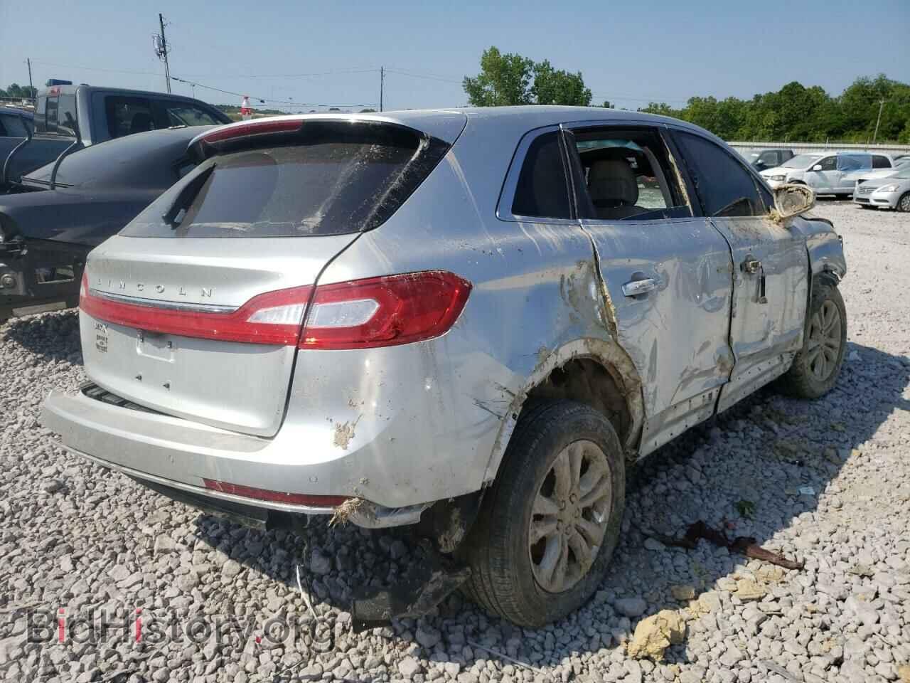 2017 LINCOLN MKX - VIN: 2LMPJ6KR5HBL28518 - Photo 4