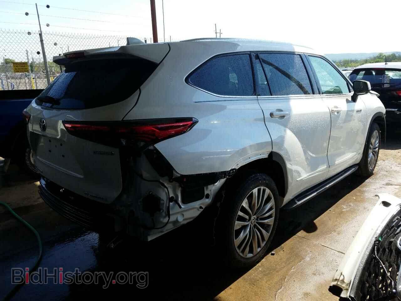 2021 TOYOTA HIGHLANDER - VIN: 5TDEBRCH4MS035861 - Photo 4