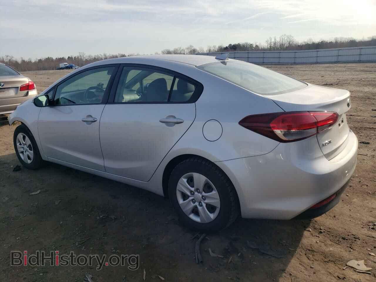 2017 KIA FORTE - VIN: 3KPFK4A72HE139542 - Фото 2