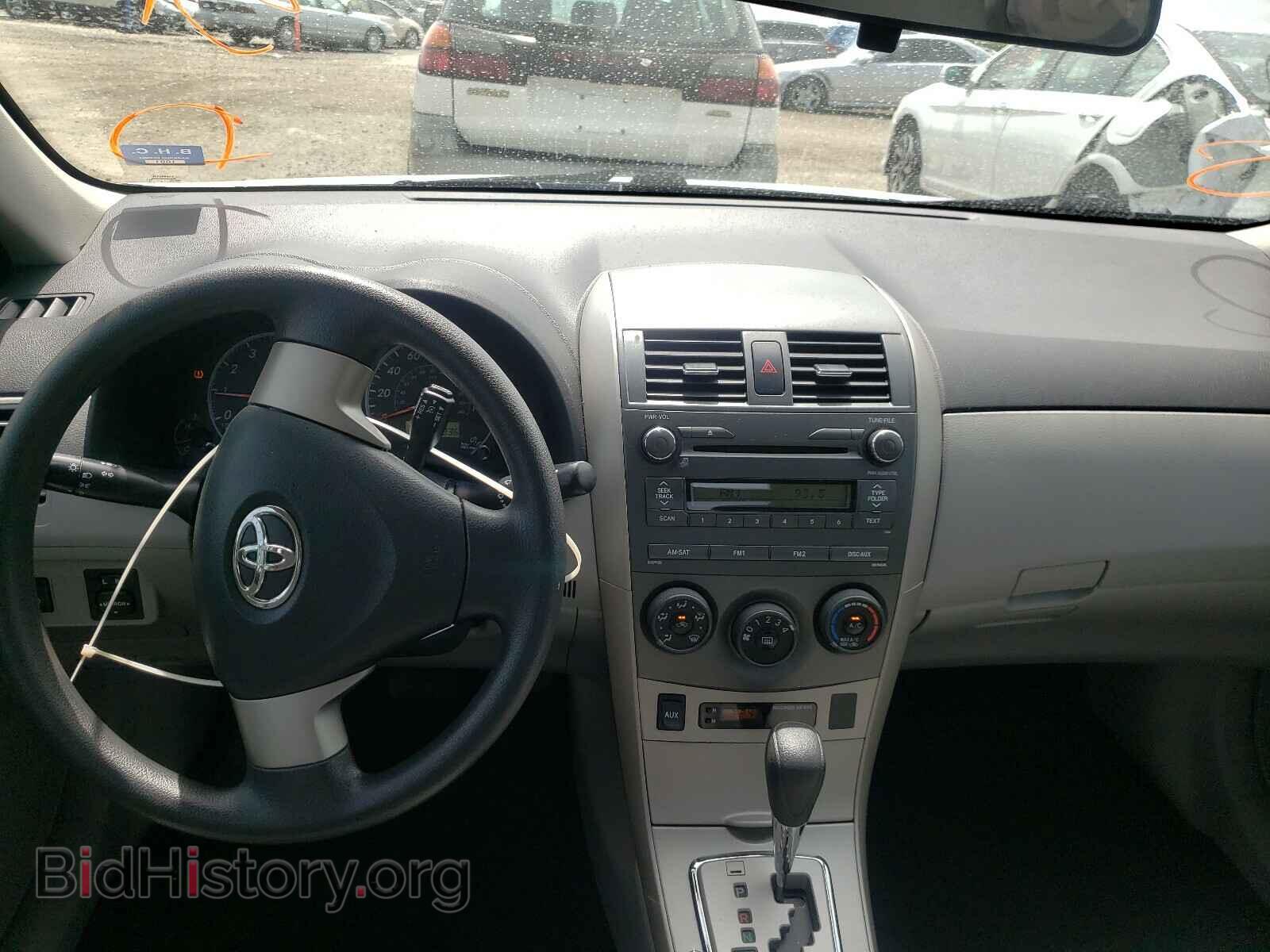 2011 TOYOTA COROLLA - VIN: 2T1BU4EE0BC722120 - Фото 9