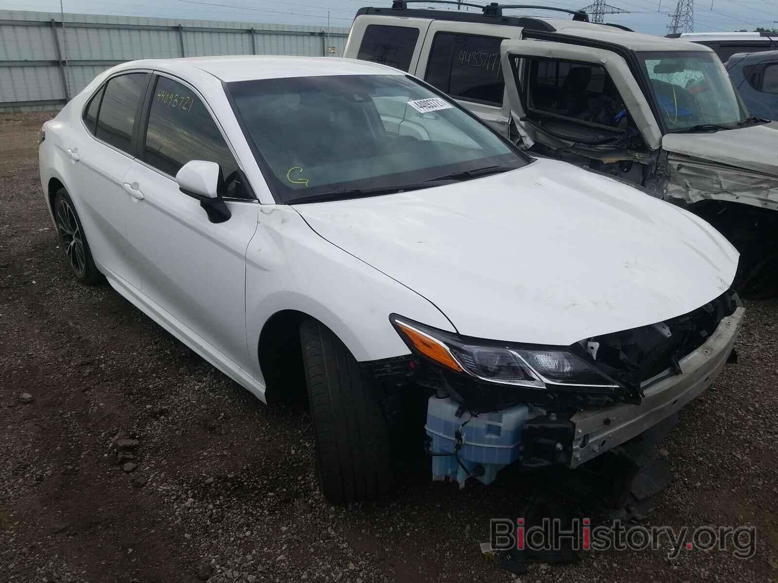 Photo 4T1B11HK1JU596565 - TOYOTA CAMRY 2018