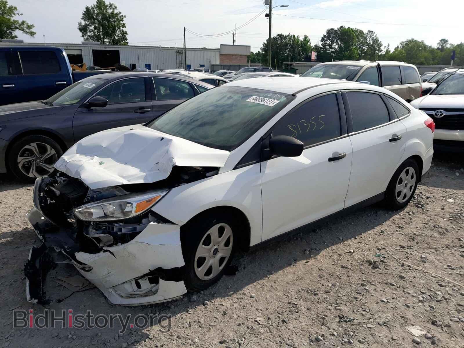 2016 FORD FOCUS - VIN: 1FADP3E2XGL352610 - Фото 2