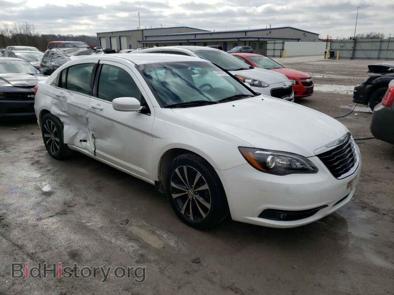 2013 CHRYSLER 200 - VIN: 1C3CCBBB8DN571084 - Фото 4