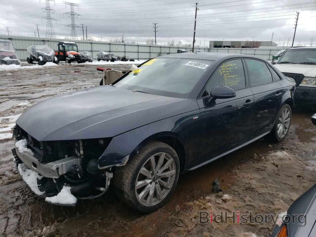 Photo WAUKMAF43JA043088 - AUDI A4 2018