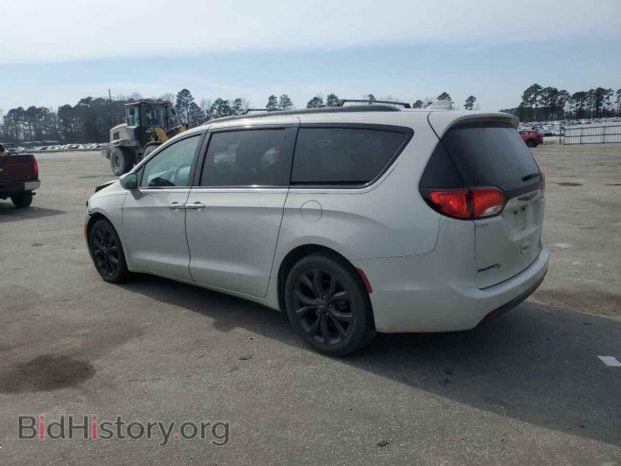 2019 CHRYSLER PACIFICA - VIN: 2C4RC1EG0KR714603 - Фото 2
