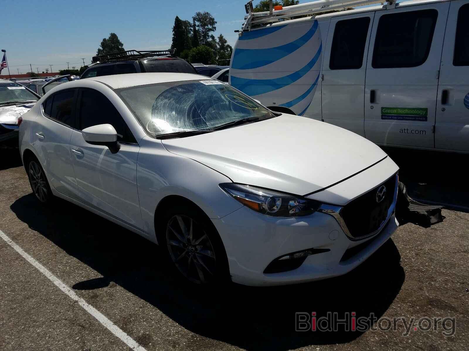 Фотография 3MZBN1V33JM186082 - MAZDA 3 2018