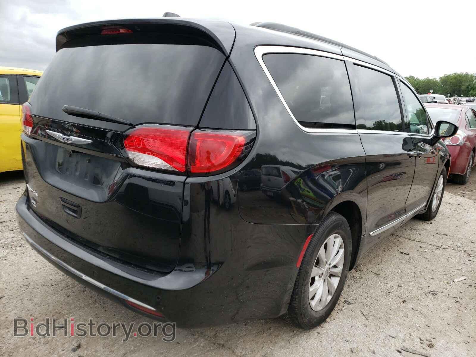 2017 CHRYSLER PACIFICA - VIN: 2C4RC1BG2HR554852 - Photo 4