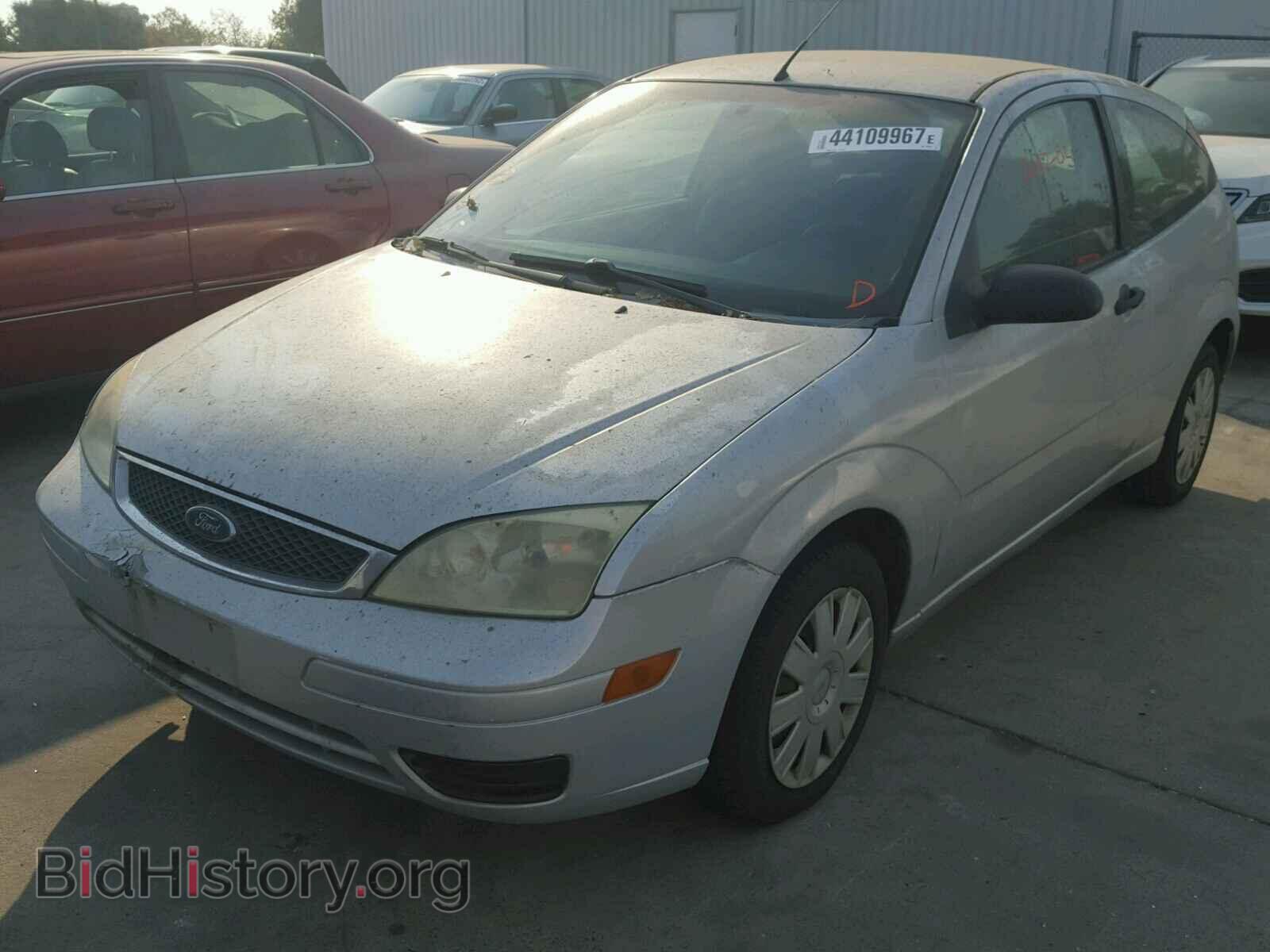 2005 FORD FOCUS - VIN: 3FAFP31N75R157569 - Фото 2