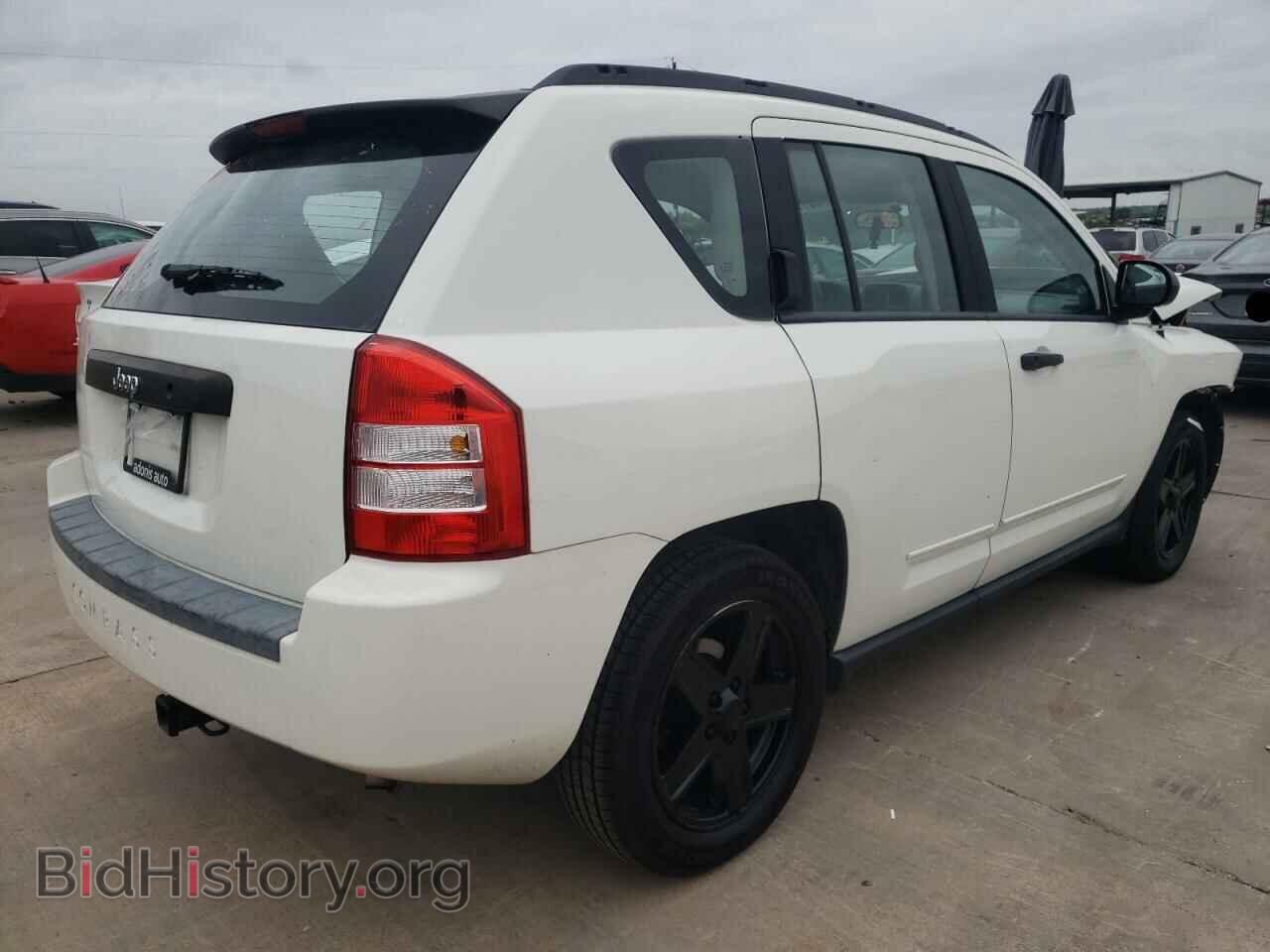 2009 JEEP COMPASS - VIN: 1J4FF47B79D188927 - Photo 4