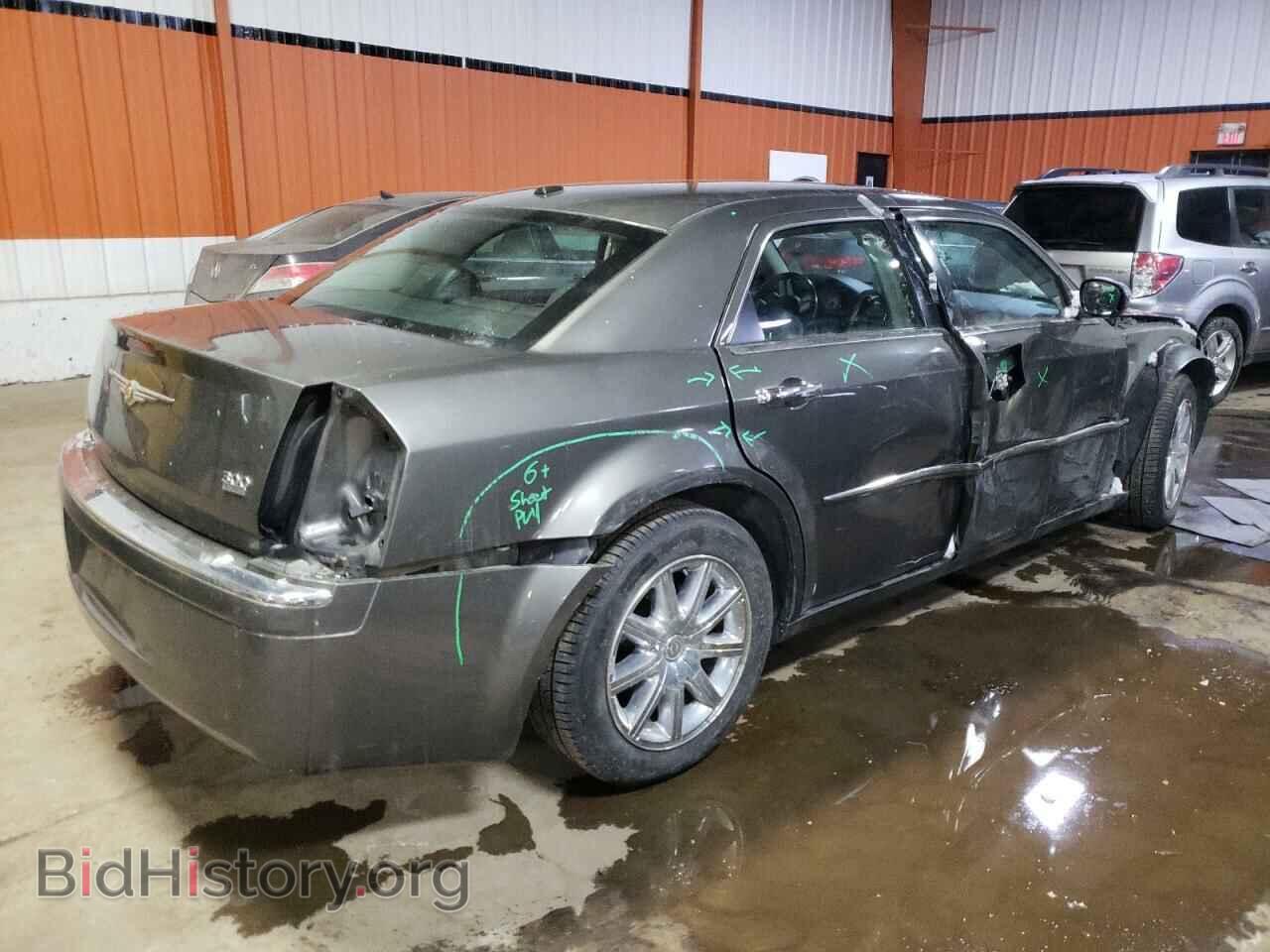 2010 CHRYSLER 300 - VIN: 2C3CA3CV2AH147926 - Фото 3