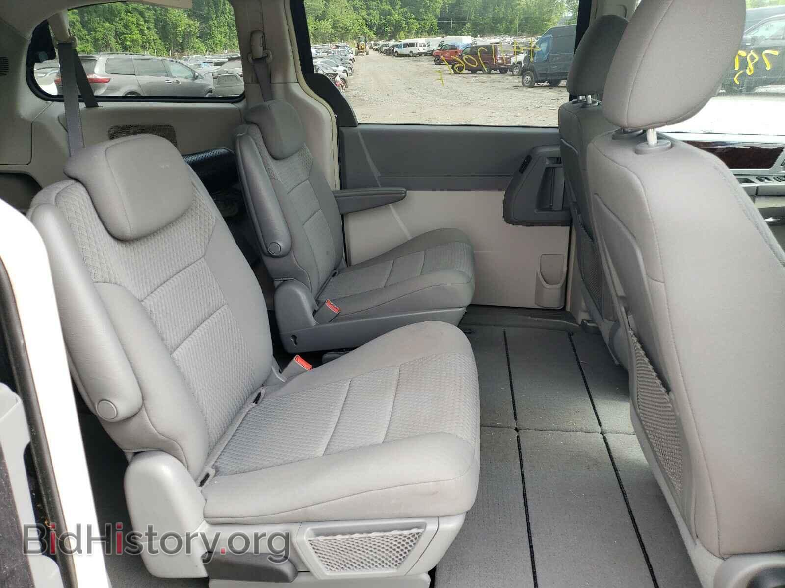 2009 CHRYSLER MINIVAN - VIN: 2A8HR54199R639191 - Фото 6