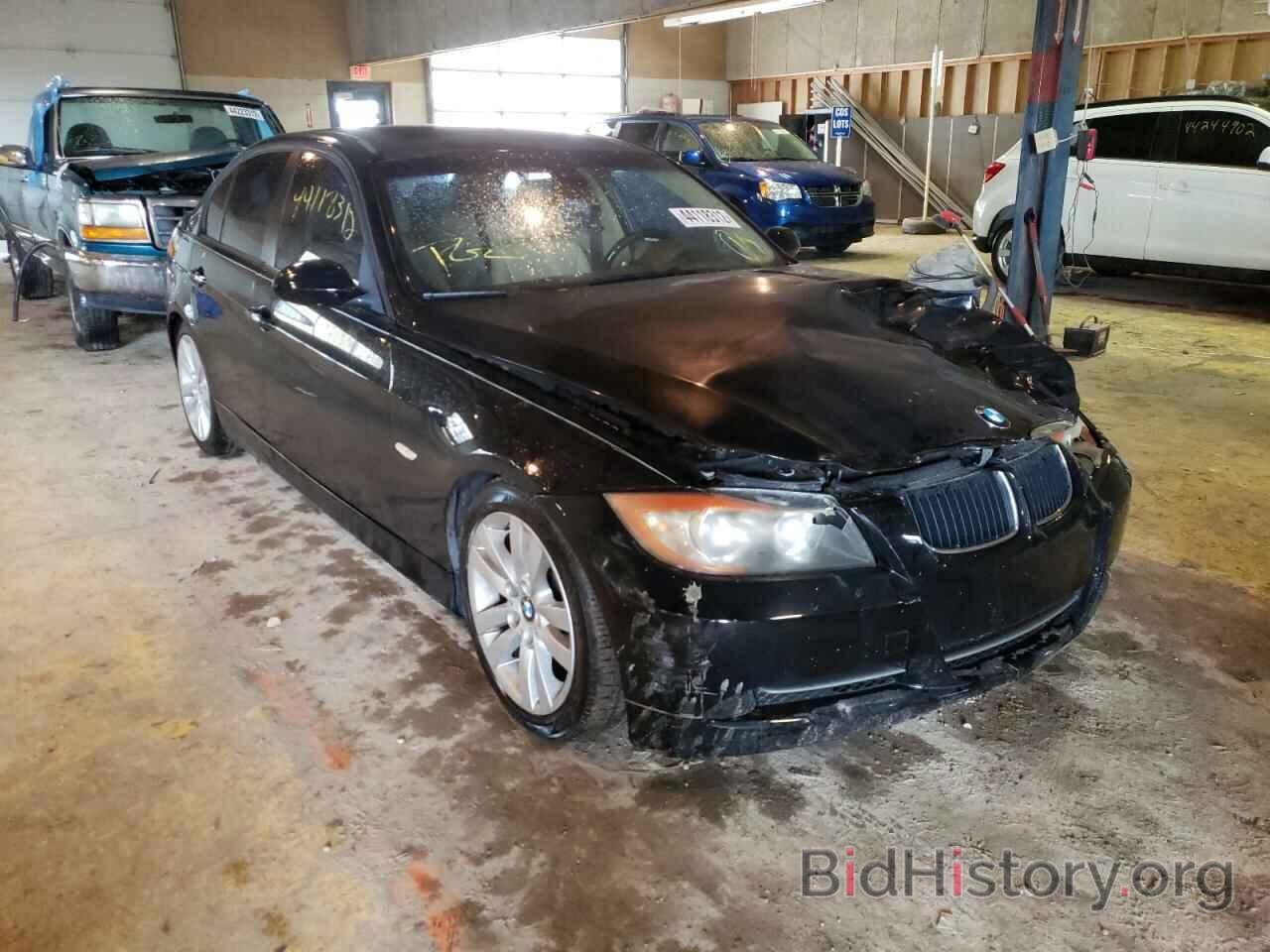 Photo WBAVA33528P142037 - BMW 3 SERIES 2008