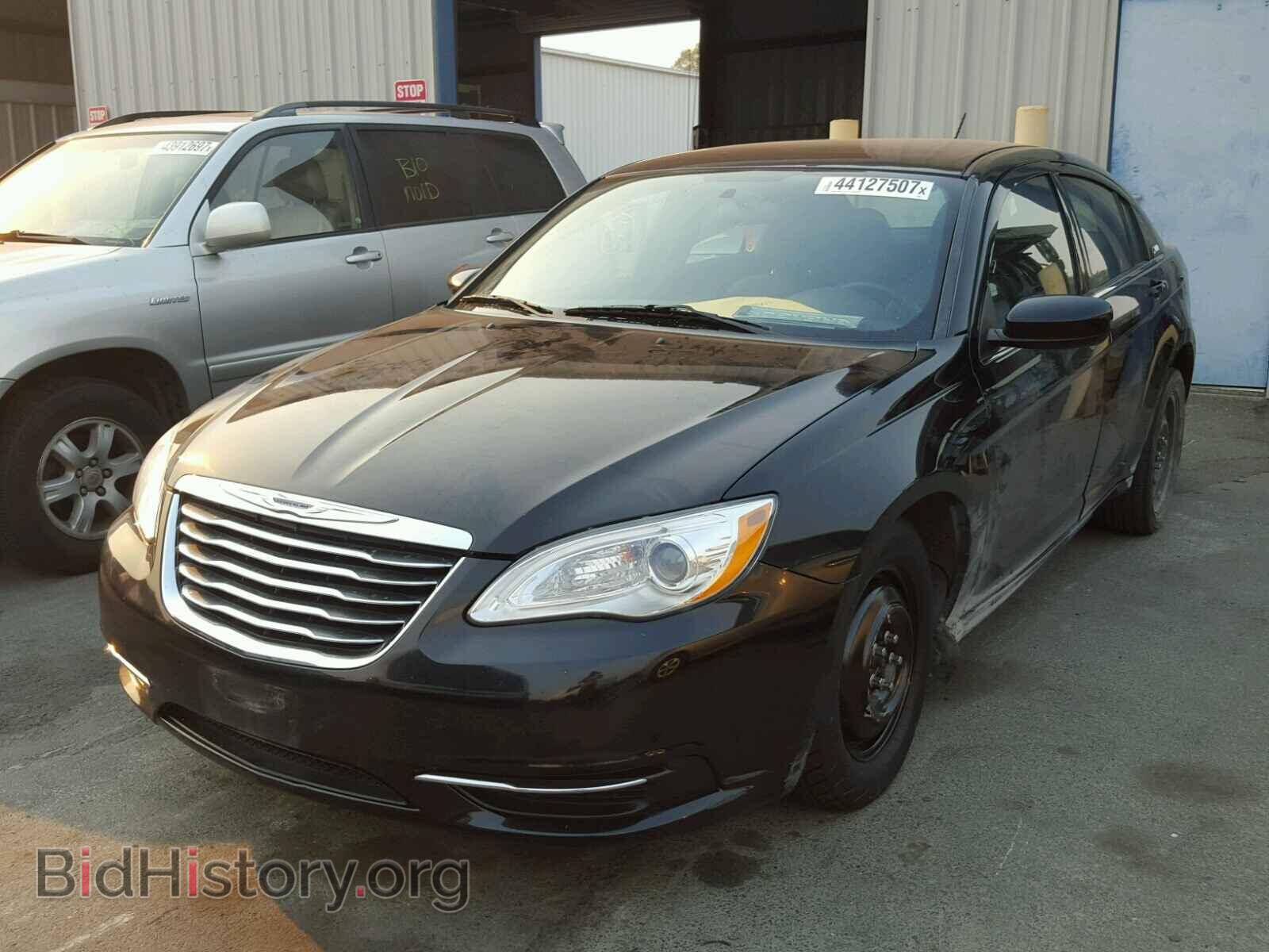 2012 CHRYSLER 200 - VIN: 1C3CCBAB1CN273699 - Фото 2