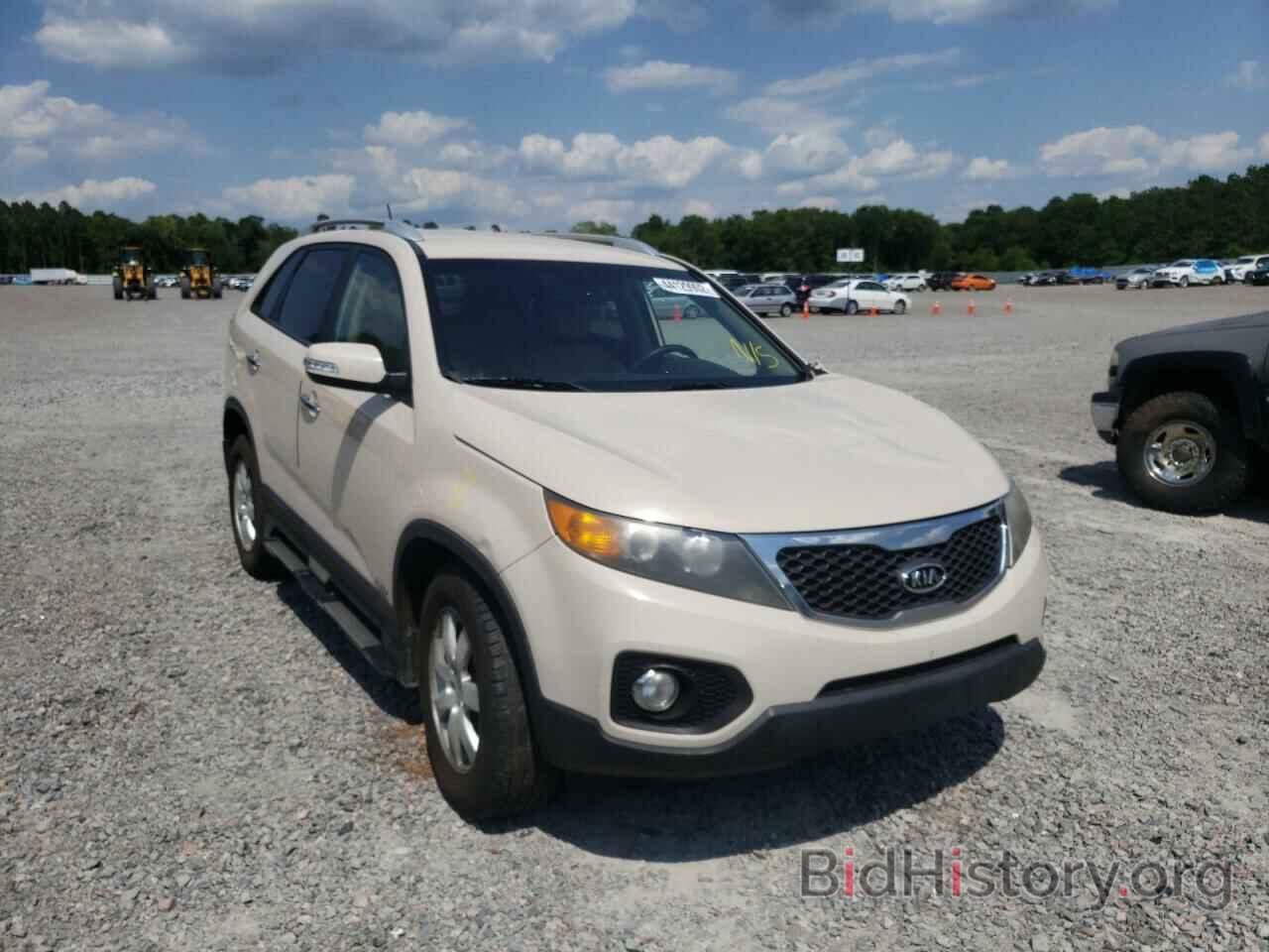 Photo 5XYKTCA16BG025099 - KIA SORENTO 2011