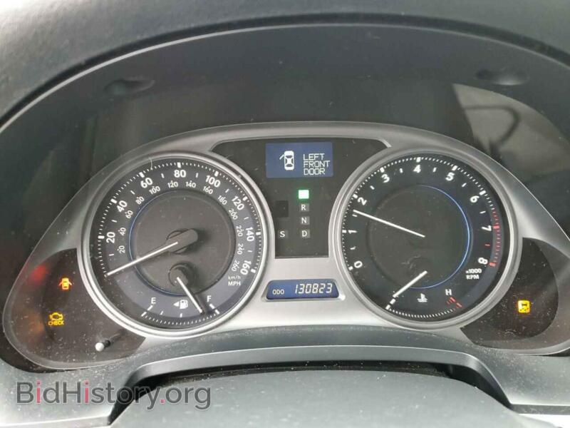 2010 Lexus IS (VIN JTHBF5C21A5126565) — фото 9 из 12