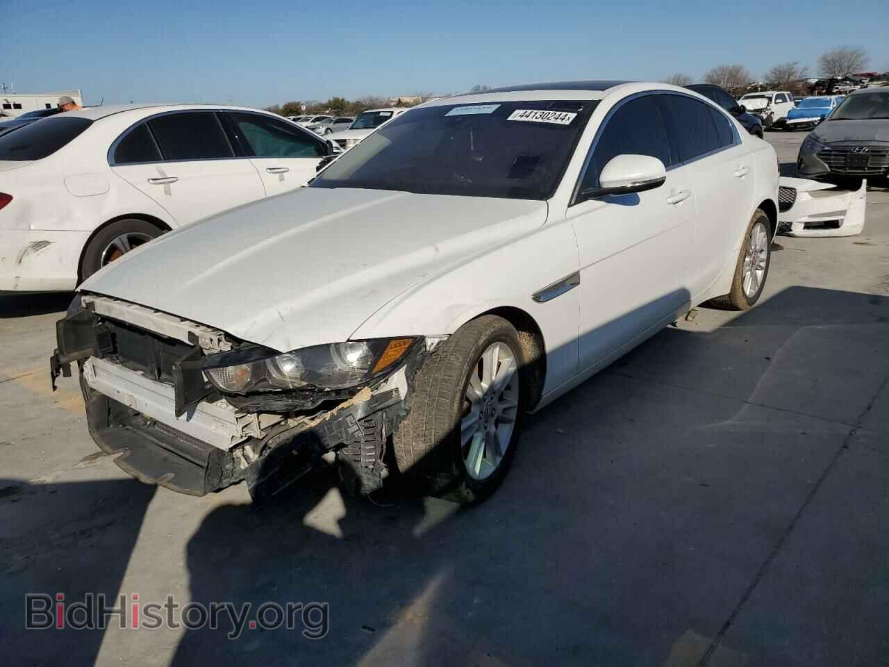 Фотография SAJAD4FX9KCP43909 - JAGUAR XE 2019