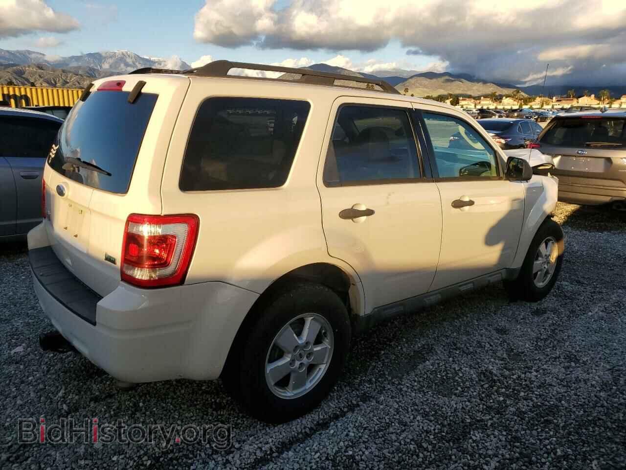 2012 FORD ESCAPE - VIN: 1FMCU9DG5CKB55919 - Фото 3