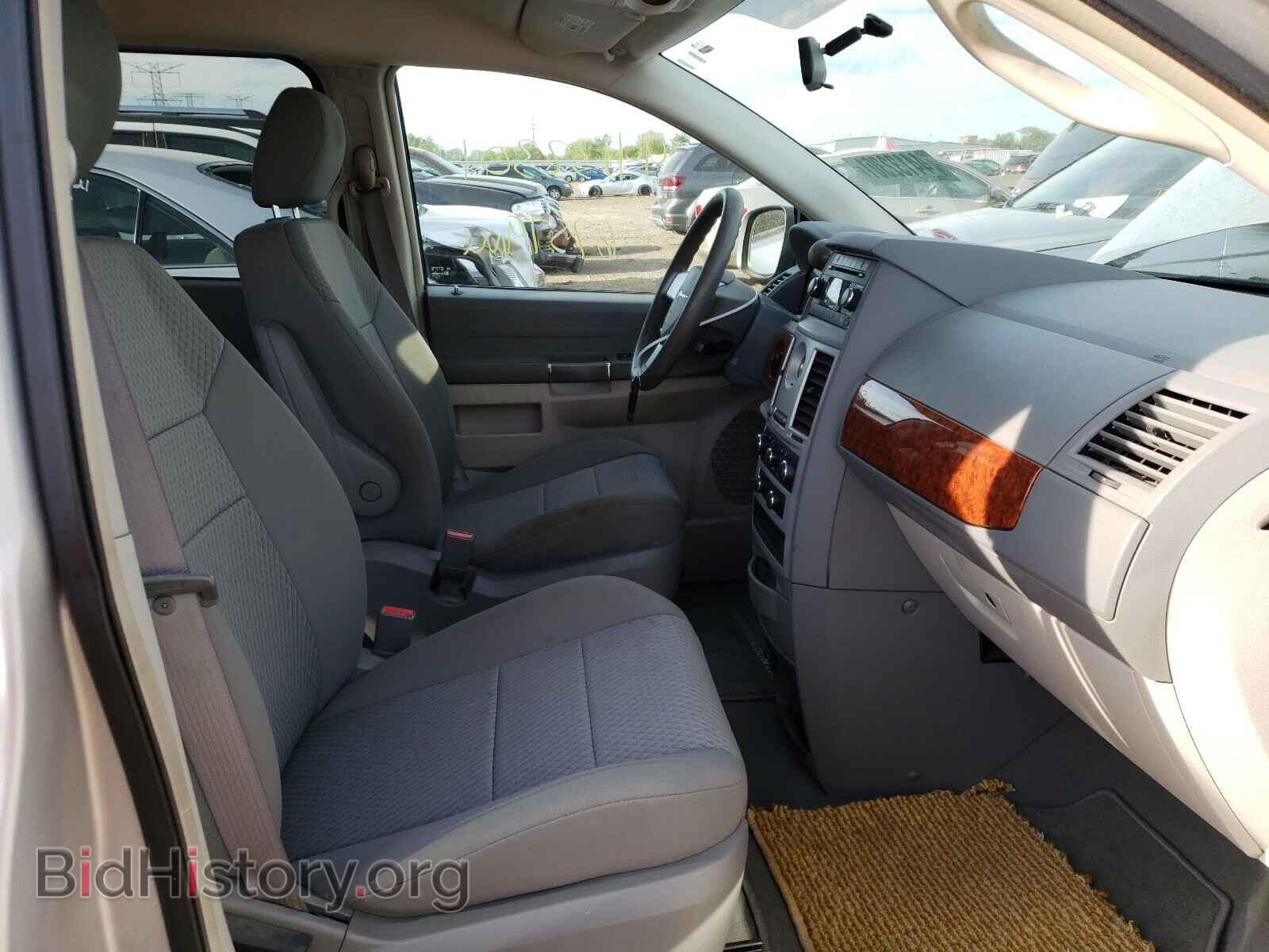 2009 CHRYSLER MINIVAN - VIN: 2A8HR44E59R614737 - Фото 5