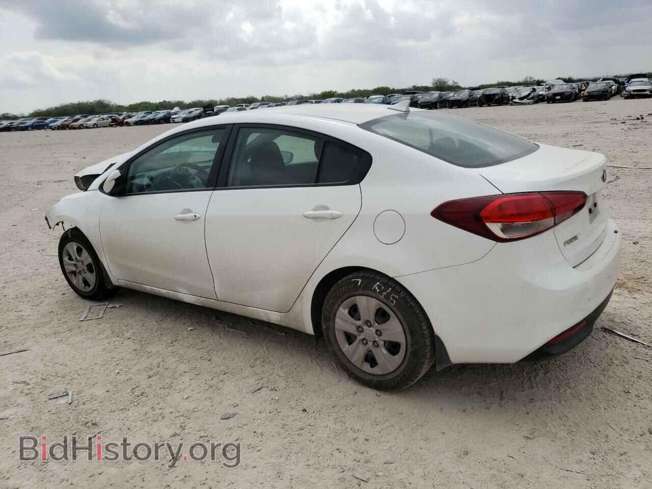 2017 KIA FORTE - VIN: 3KPFL4A74HE063898 - Фото 2